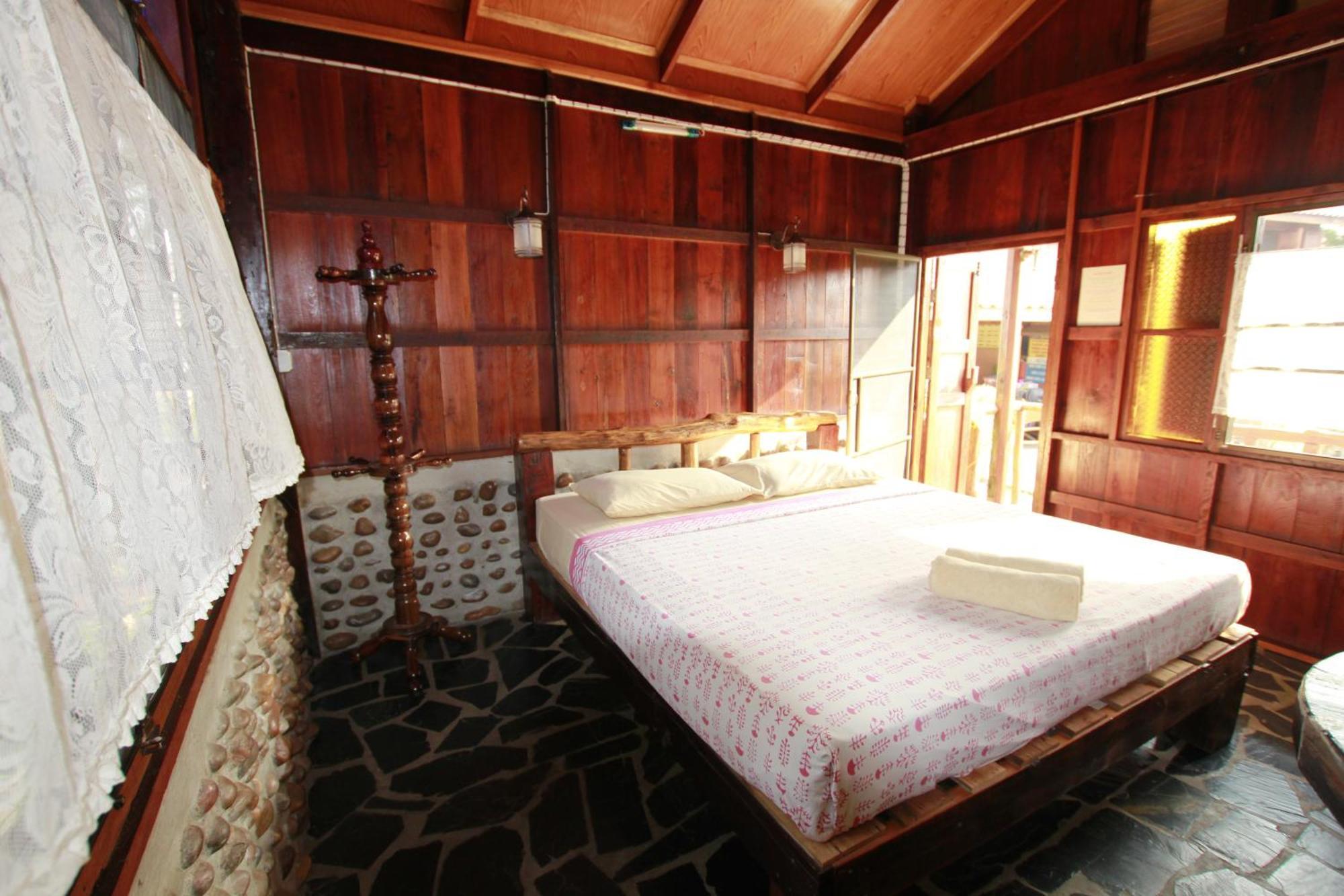 J&J Guesthouse Sukhothai Room photo