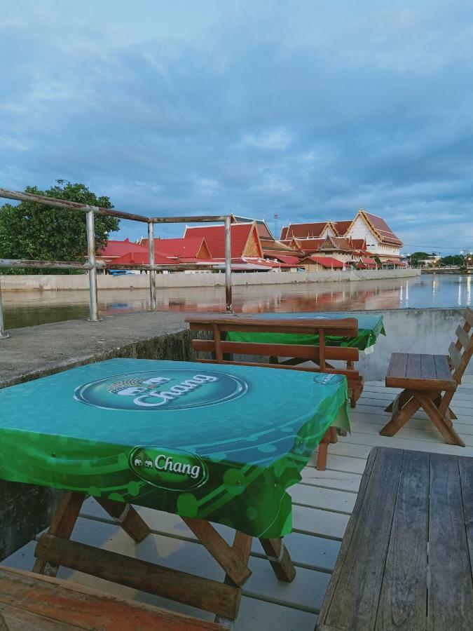 J&J Guesthouse Sukhothai Exterior photo